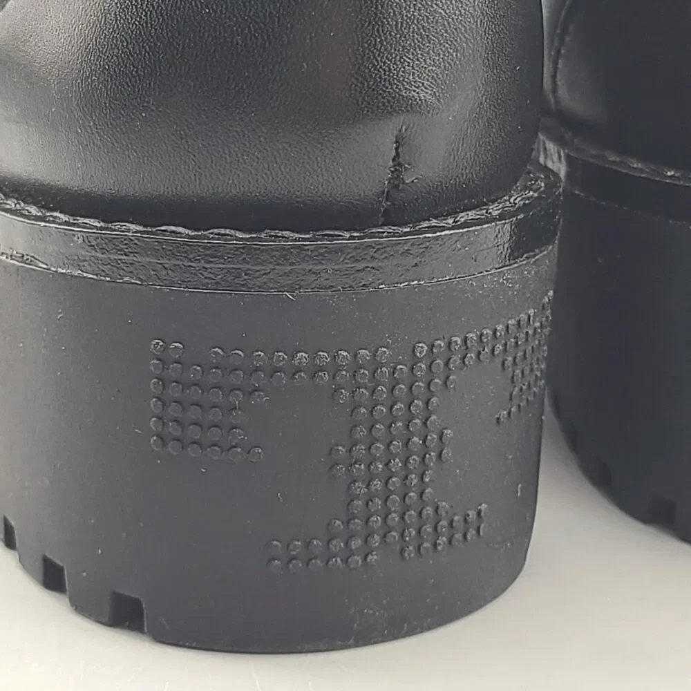 Tory Burch Combat Lug Sole Boots Zipper Lace Up Black Leather Logo US 6 New